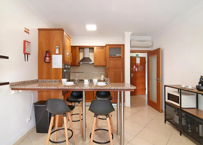 Colina Do Atlantico 203 *